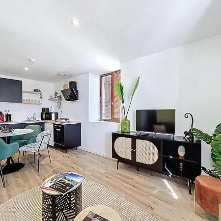 Cocon Cosy Proche Aeroport Equipe Aulnat3 דירה Aulnat